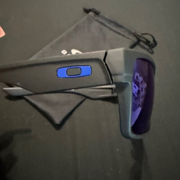 Oakley Two Face Mens Sunglasses Blue Reflective Lenses - Picture 2 of 9